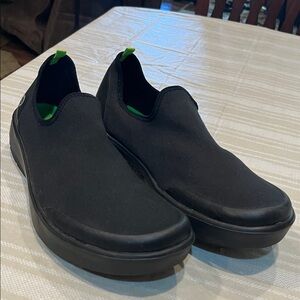 OOFOS Eezee Low Recovery Shoes size 12 women’s